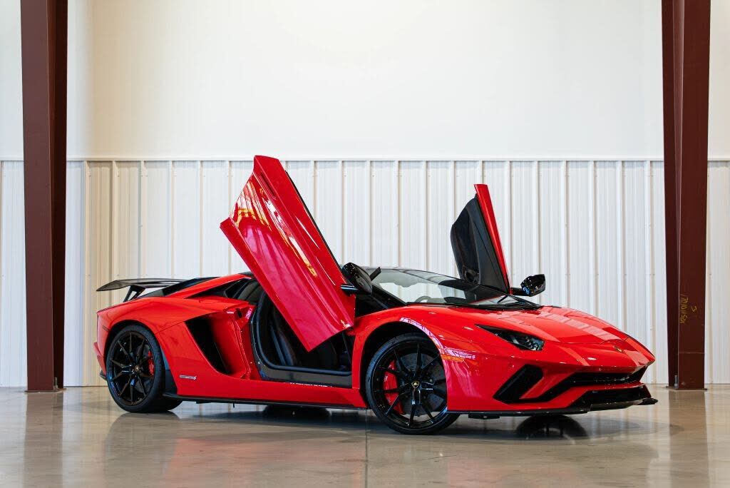 2018 LAMBORGHINI Aventador