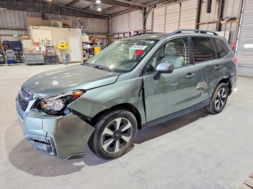 2017 SUBARU Forester