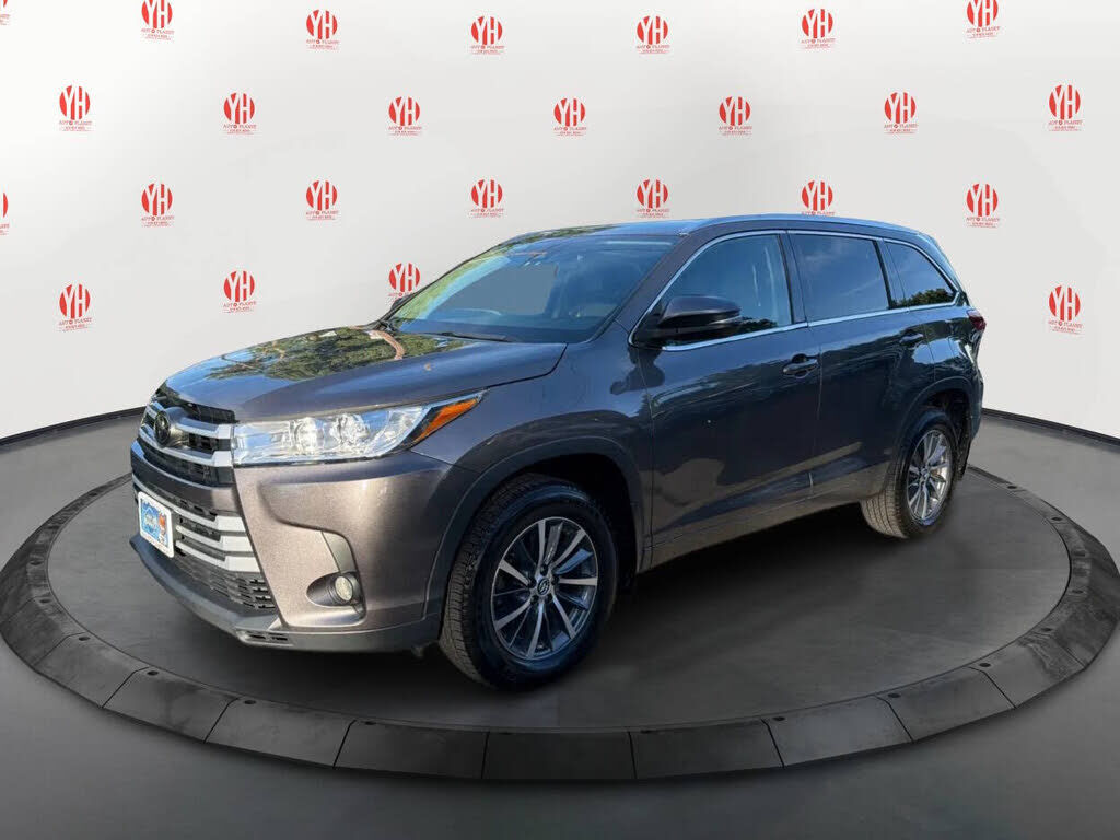 2017 TOYOTA Highlander