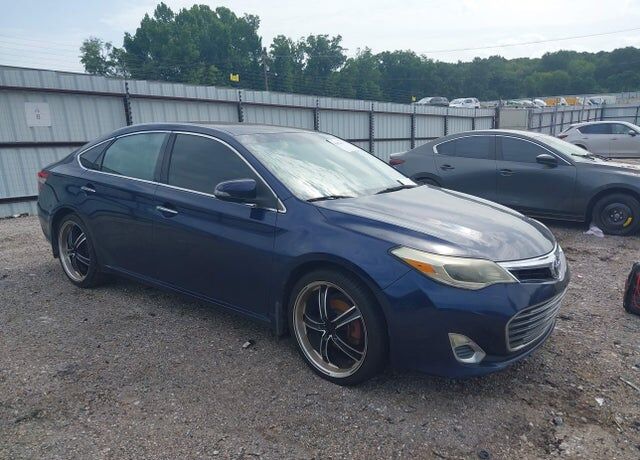 2013 TOYOTA Avalon