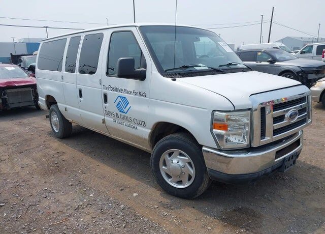 2011 FORD E-350