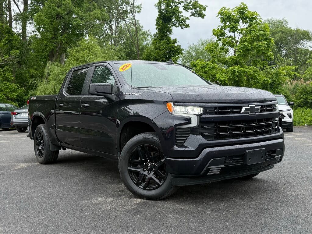 2024 CHEVROLET Silverado