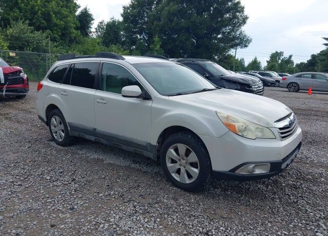 2010 SUBARU Outback