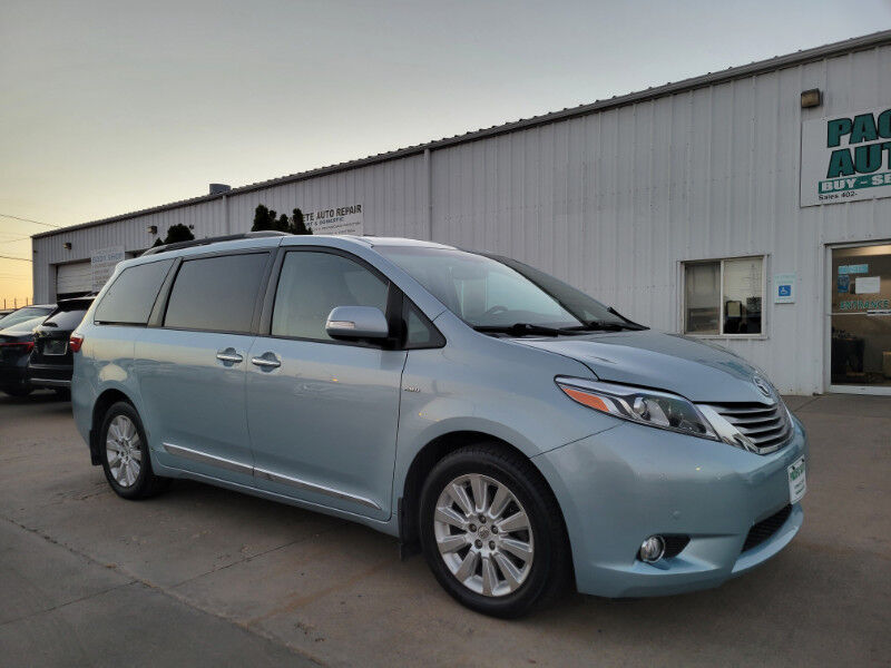 2016 TOYOTA Sienna