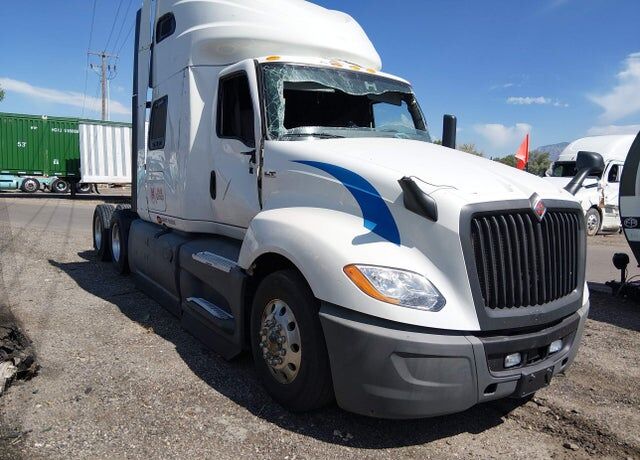 2021 INTERNATIONAL LT625