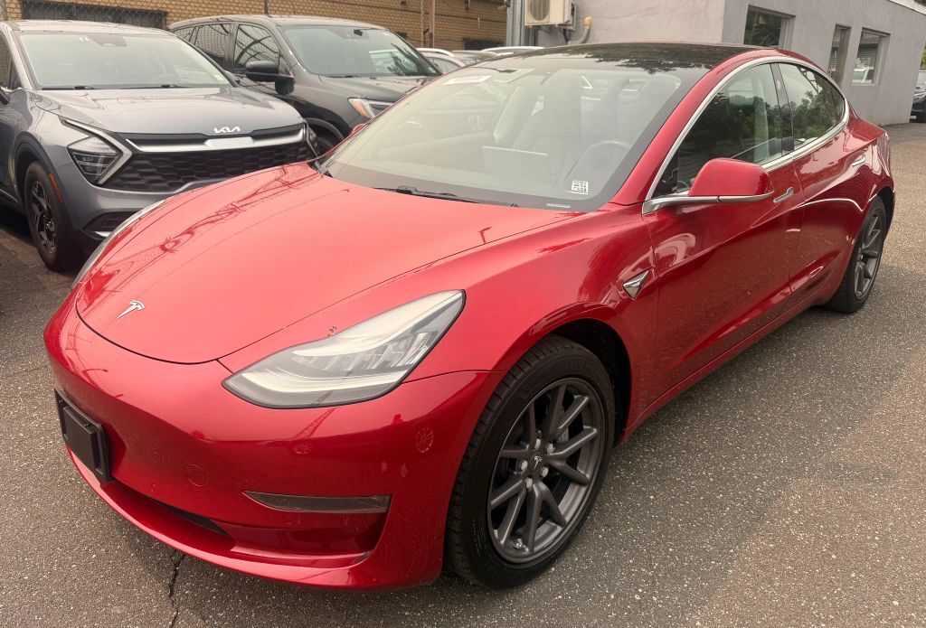 2018 TESLA Model 3