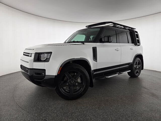 2022 LAND ROVER Defender