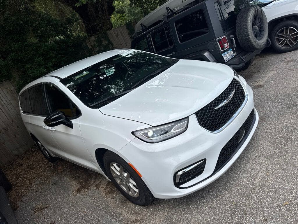 2026 CHRYSLER Pacifica