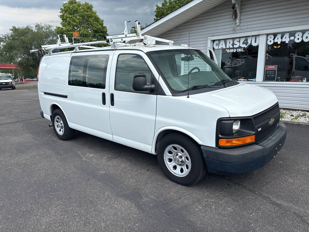 2013 CHEVROLET Express