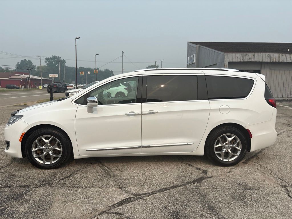 2019 CHRYSLER Pacifica