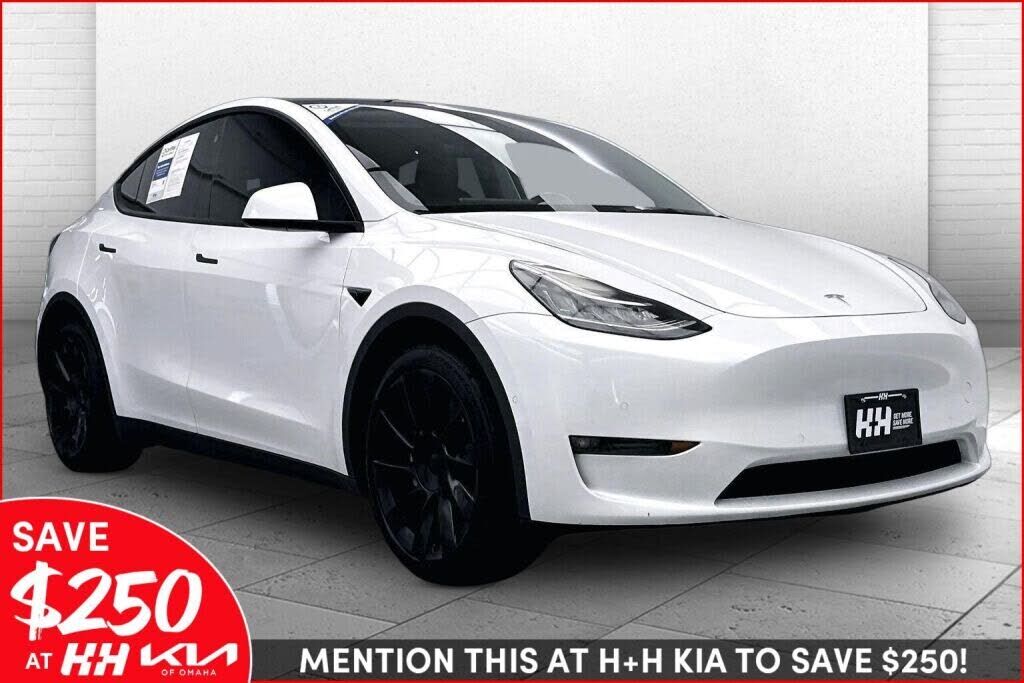 2022 TESLA Model Y