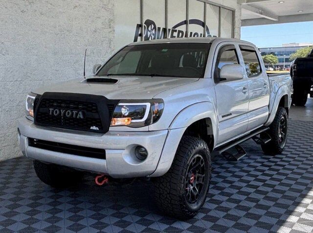 2011 TOYOTA Tacoma