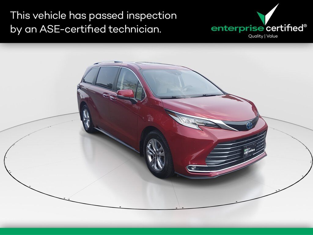 2022 TOYOTA Sienna