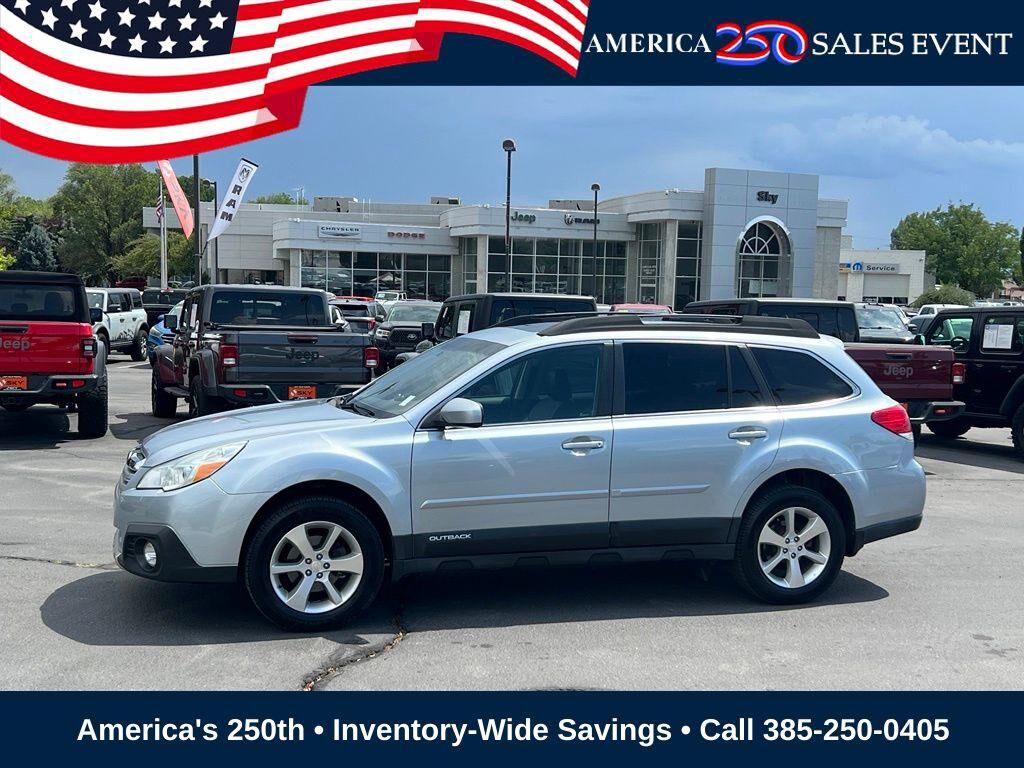 2013 SUBARU Outback