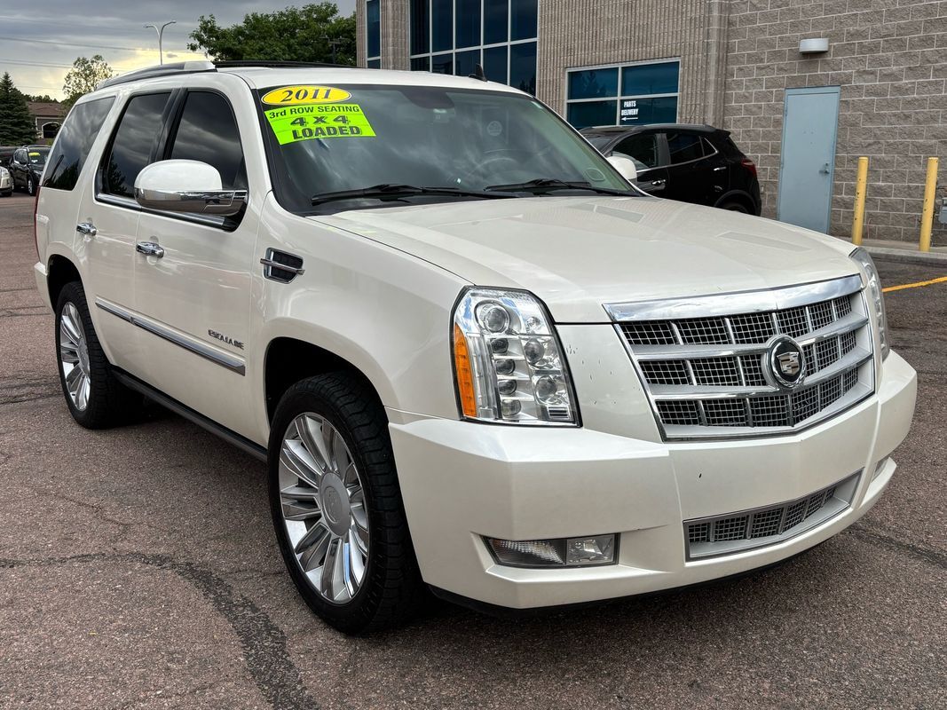 2011 CADILLAC Escalade