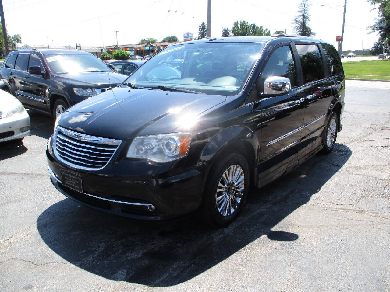 2011 CHRYSLER Town and Country