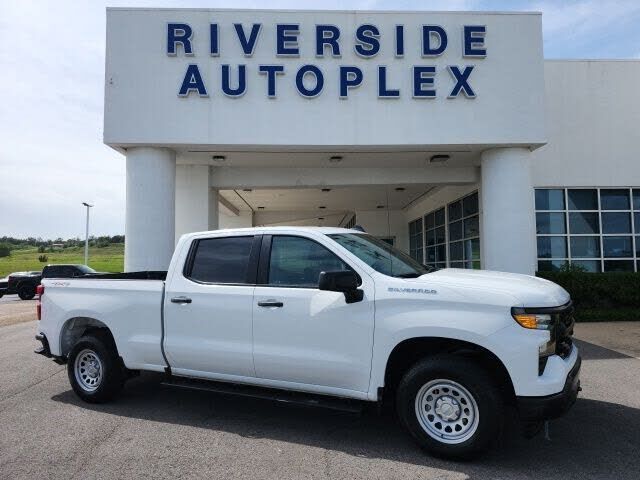 2024 CHEVROLET Silverado