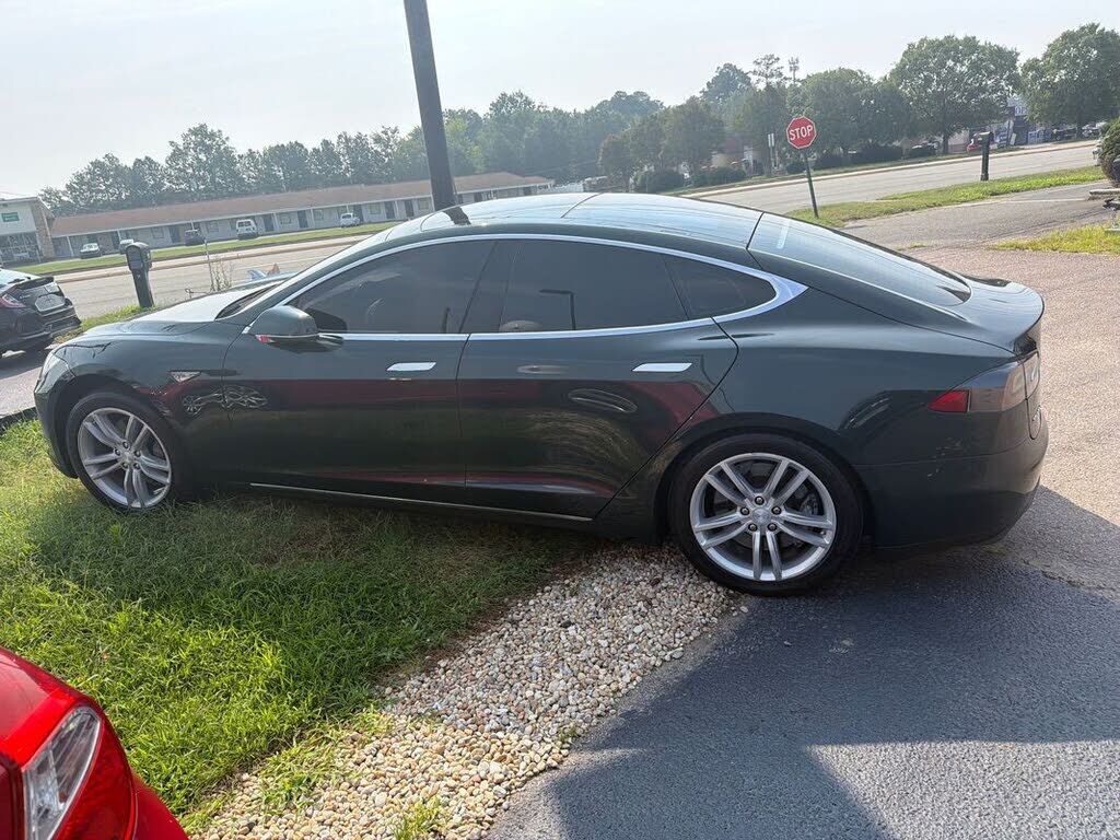 2014 TESLA Model S