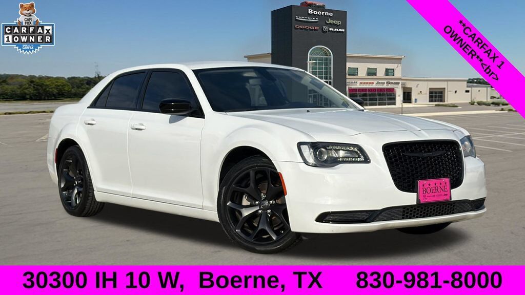 2023 CHRYSLER 300