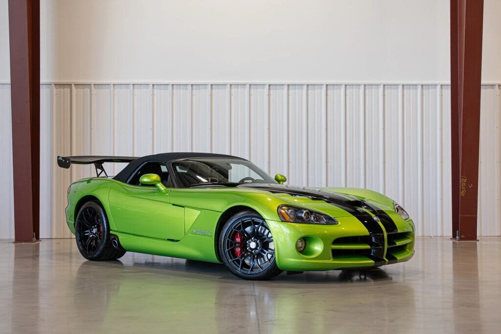 2010 DODGE Viper