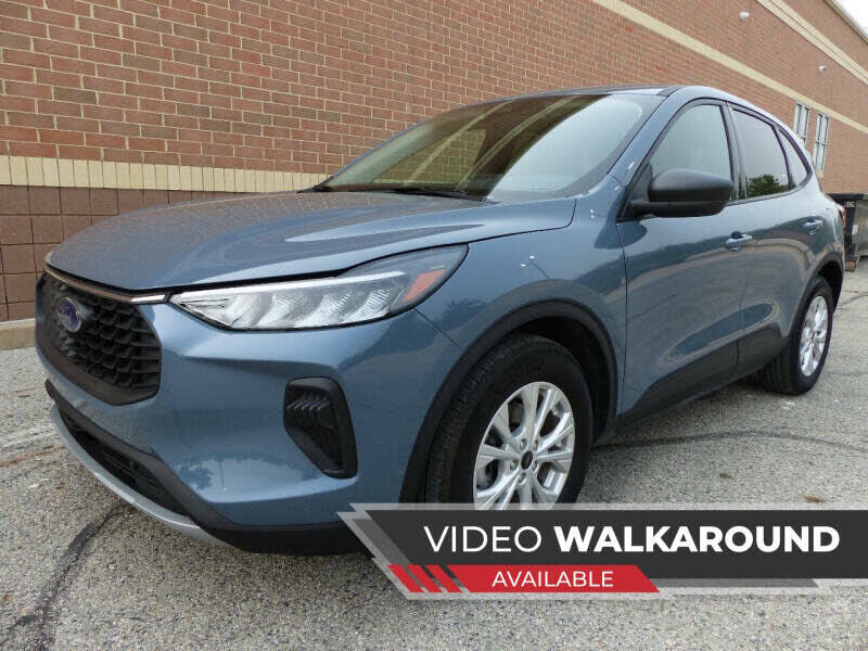 2025 FORD Escape