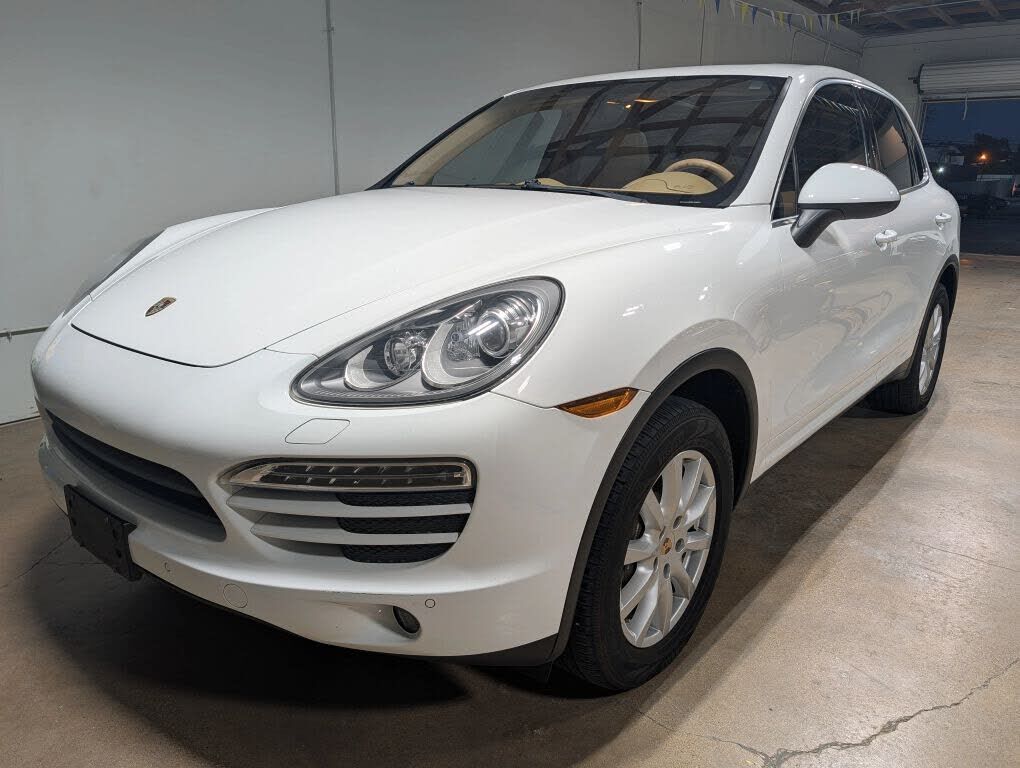2014 PORSCHE Cayenne