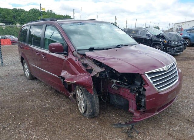 2009 CHRYSLER Town and Country