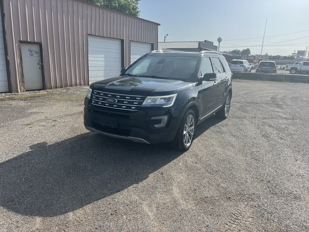2017 FORD Explorer