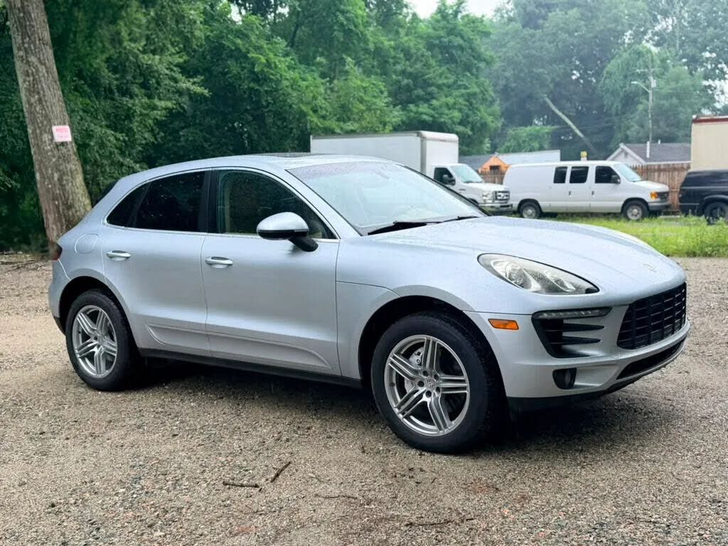 2015 PORSCHE Macan
