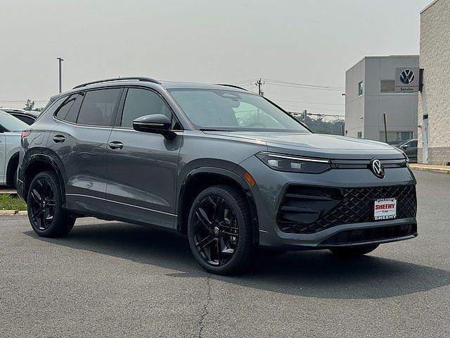 2026 VOLKSWAGEN Tiguan