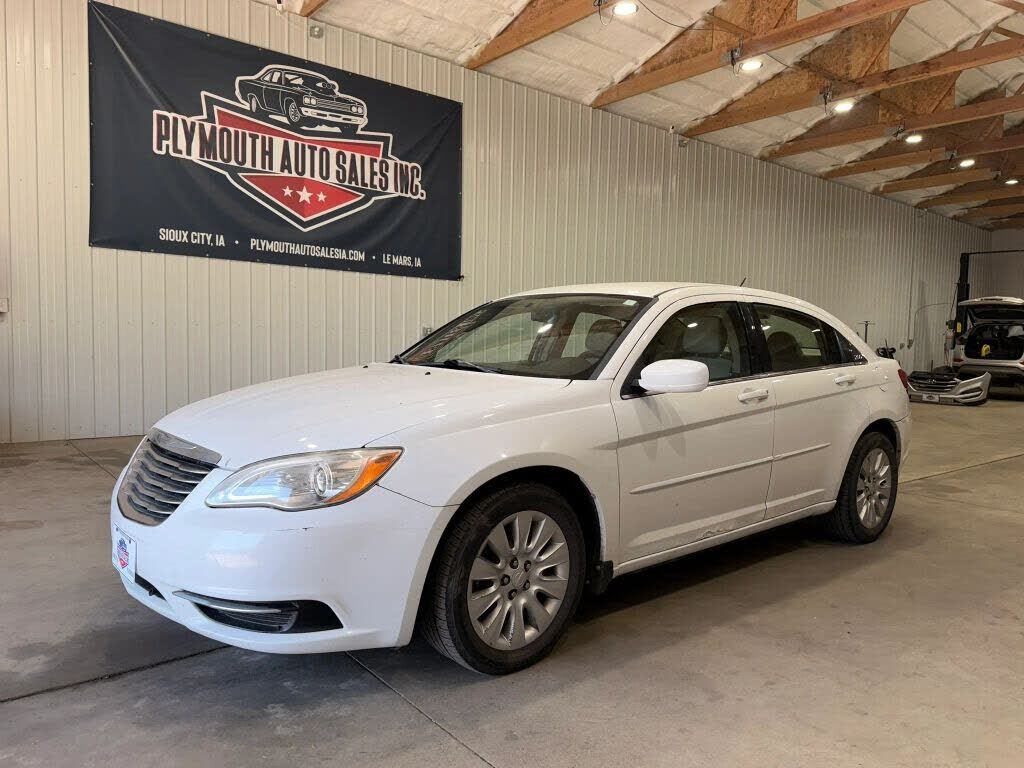 2012 CHRYSLER 200