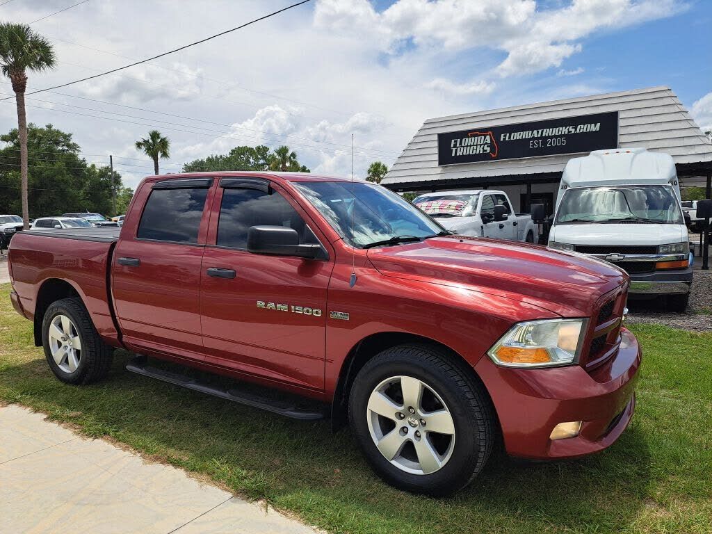 2012 DODGE Ram