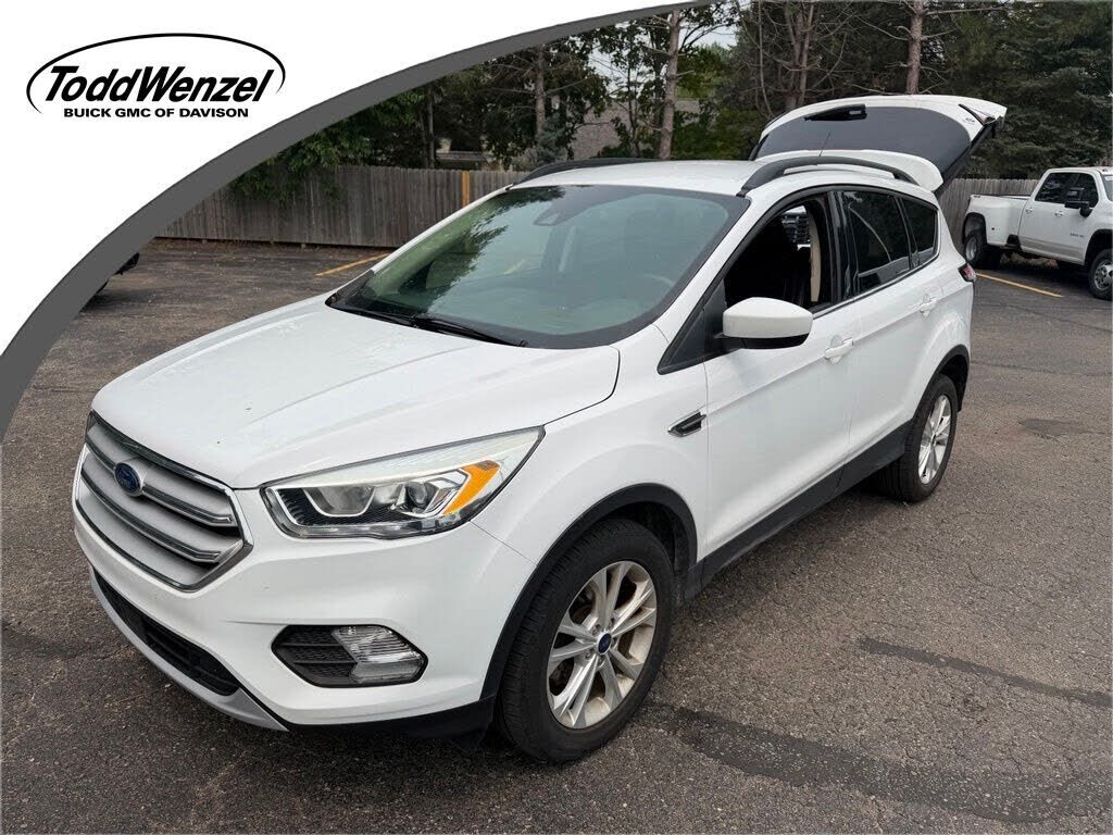 2018 FORD Escape