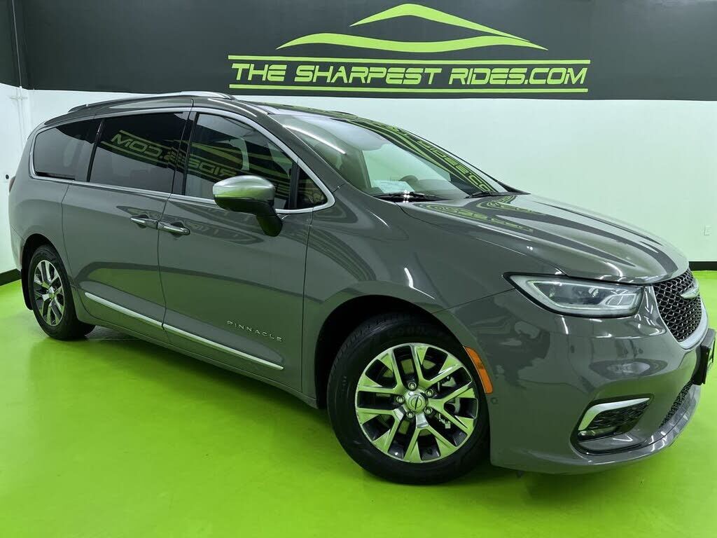 2023 CHRYSLER Pacifica