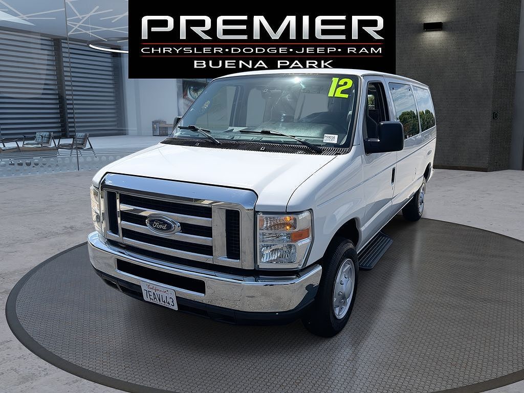2012 FORD E-350