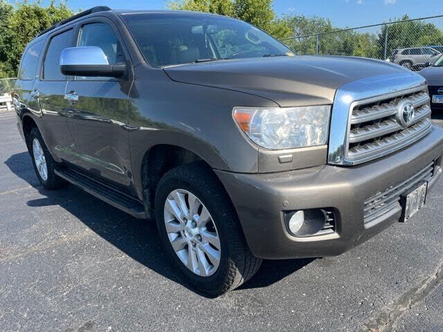 2017 TOYOTA Sequoia
