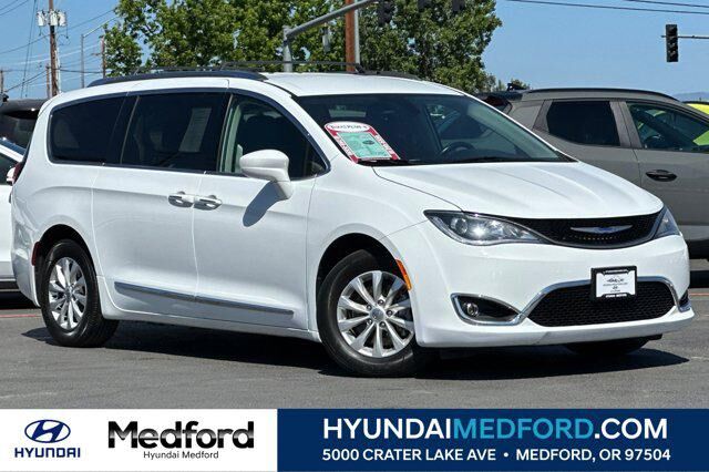 2019 CHRYSLER Pacifica