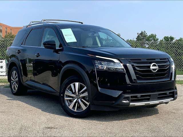 2024 NISSAN Pathfinder