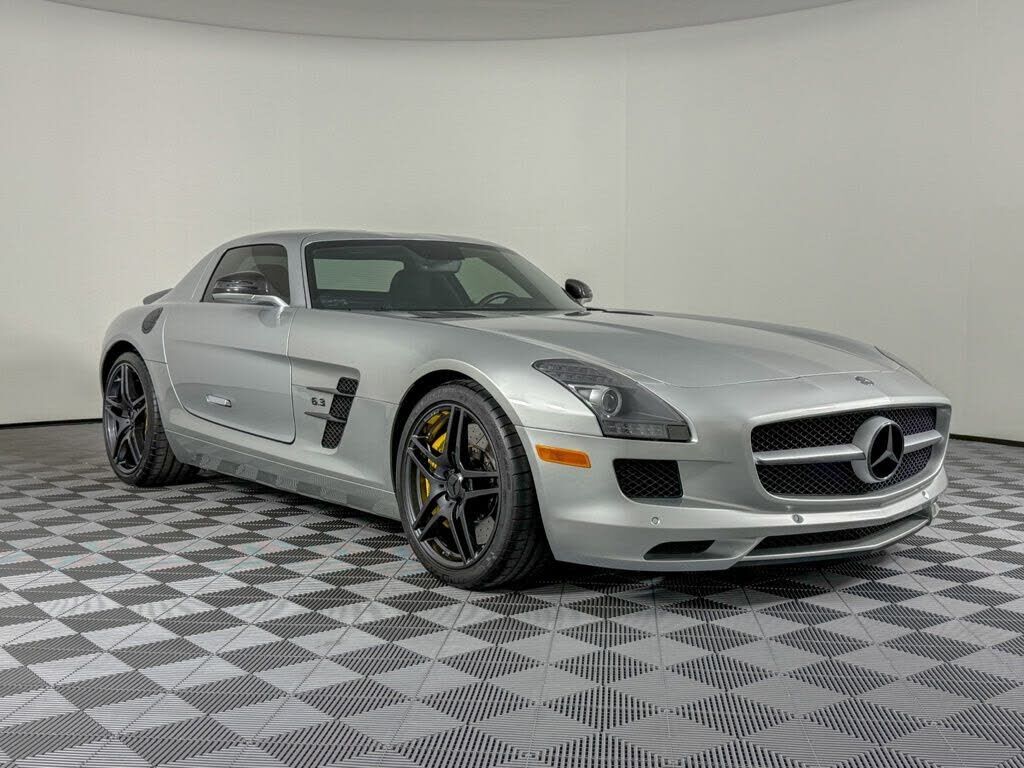 2011 MERCEDES-BENZ SLS-Class