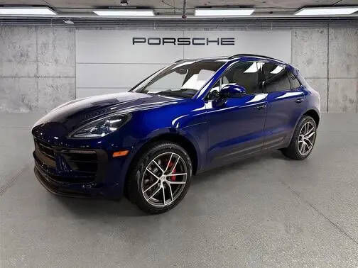 2026 PORSCHE Macan