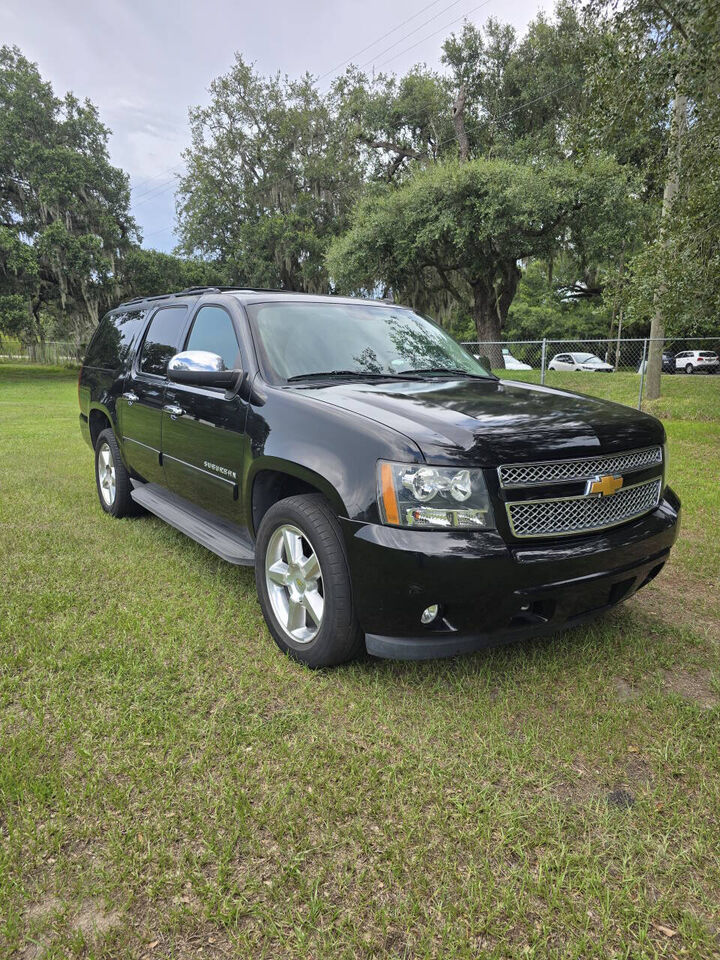 2014 CHEVROLET Suburban
