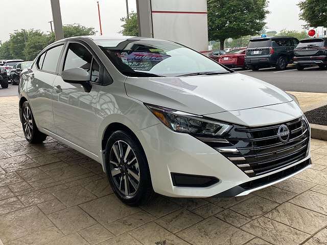 2025 NISSAN Versa