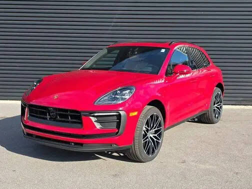 2026 PORSCHE Macan