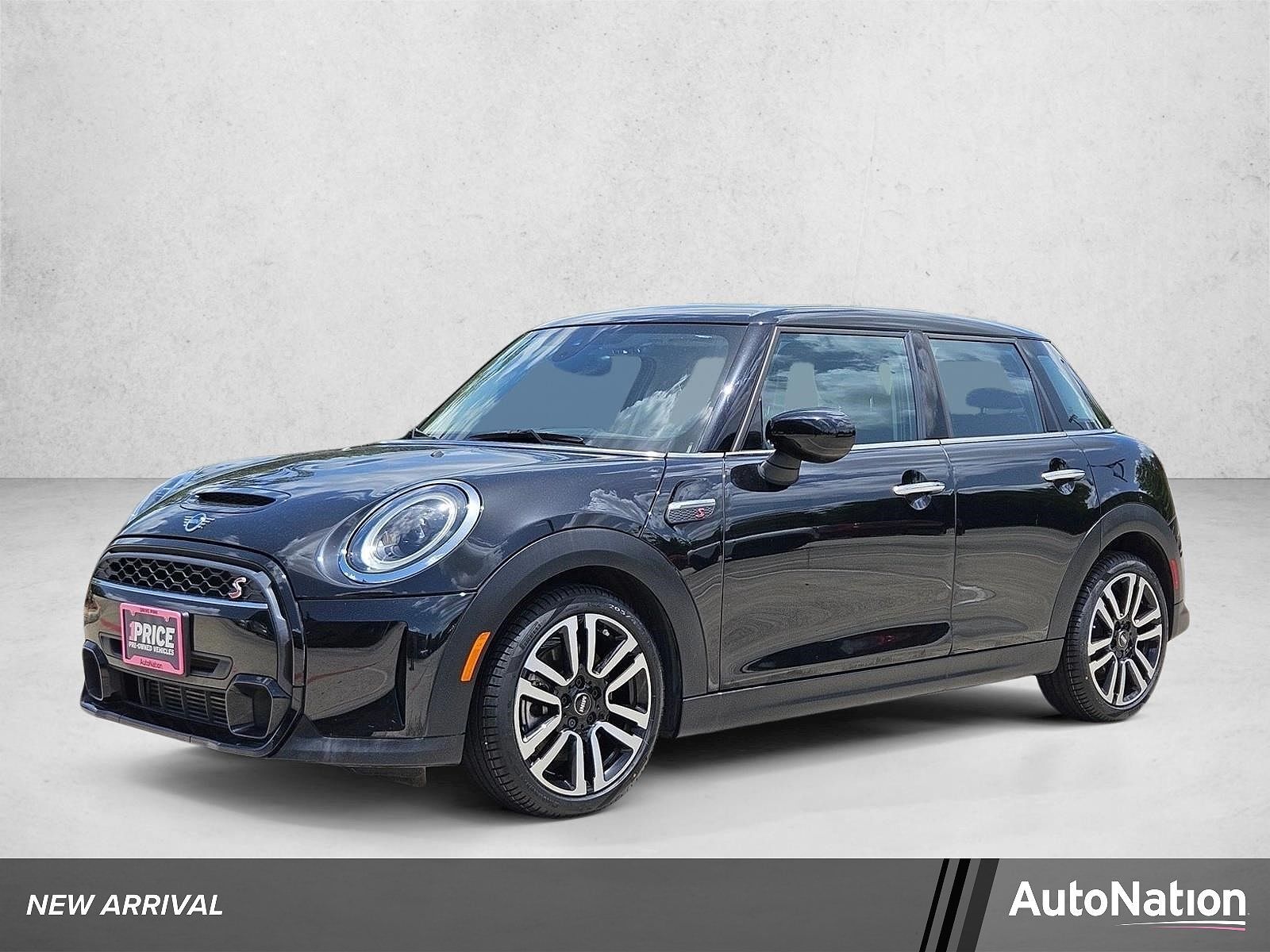 2023 MINI Hardtop