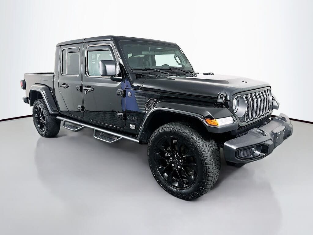 2025 JEEP Gladiator