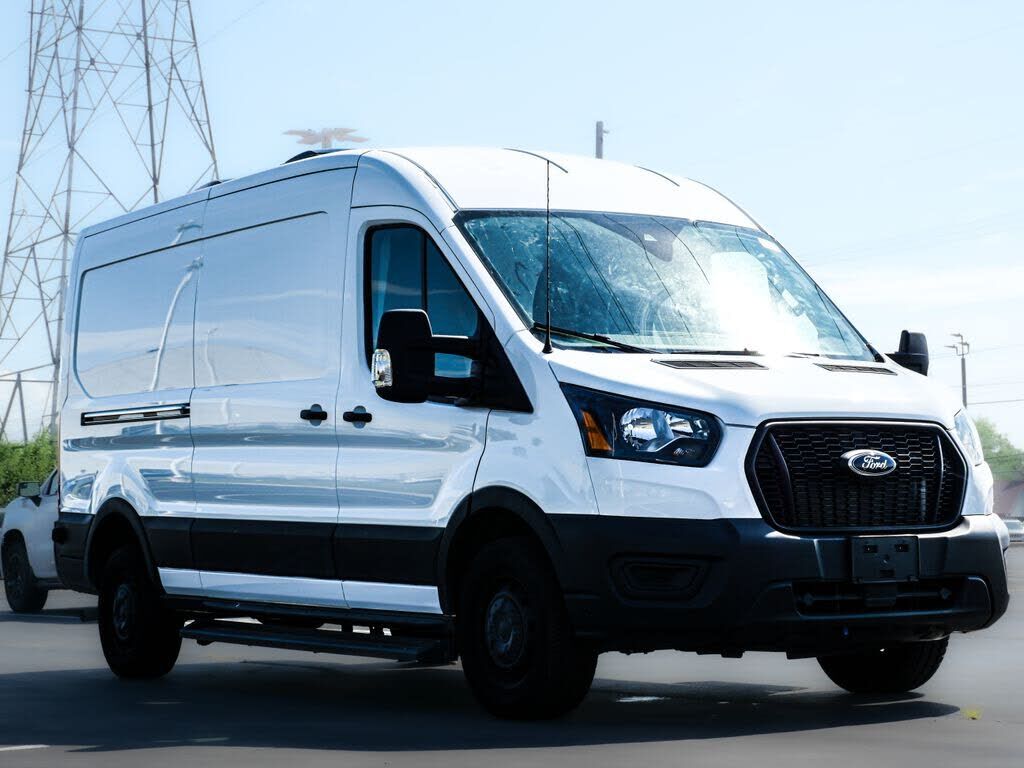 2025 FORD Transit