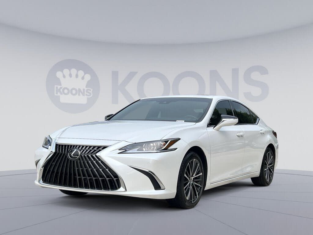 2024 LEXUS ES