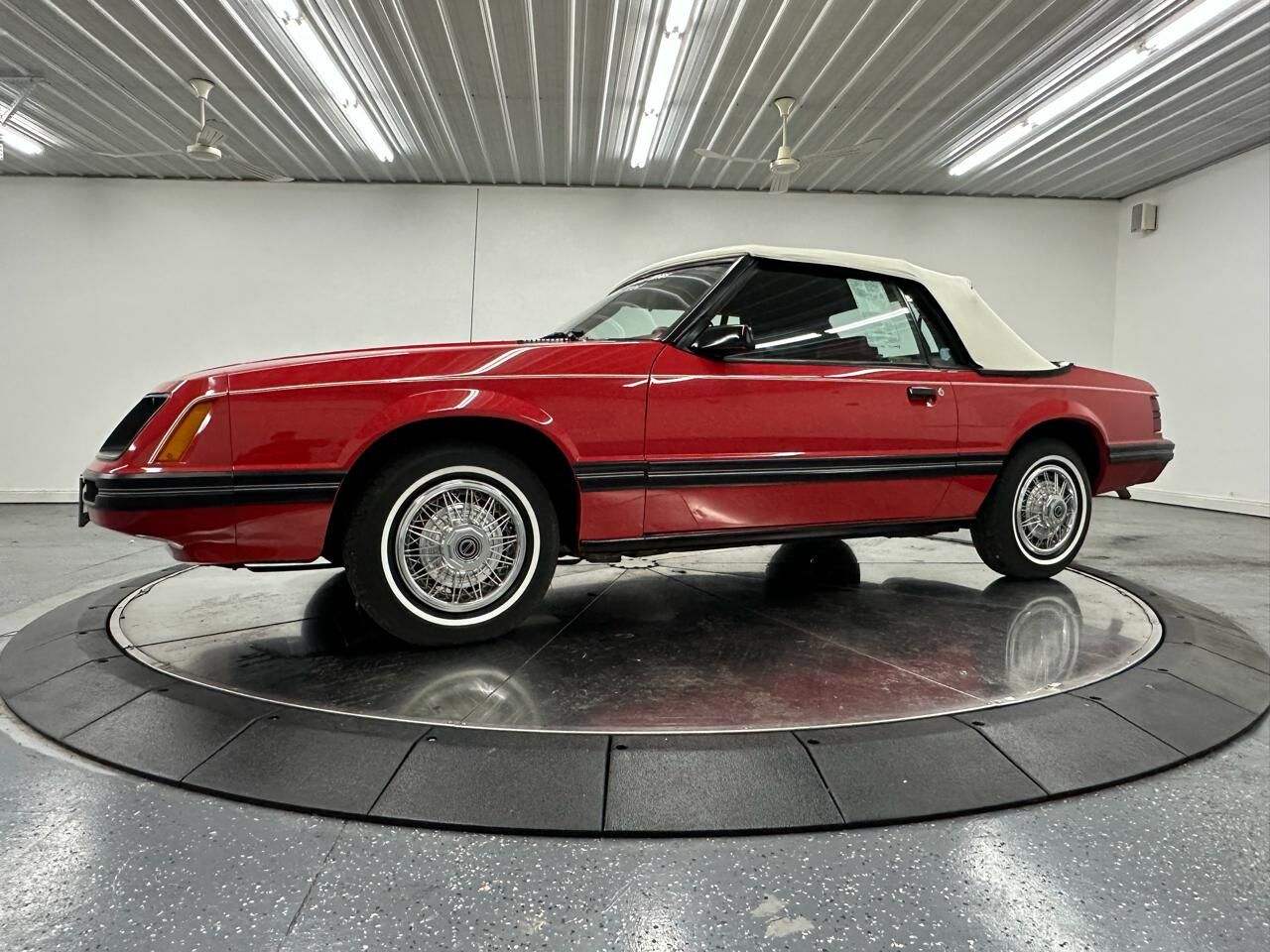 1983 FORD Mustang