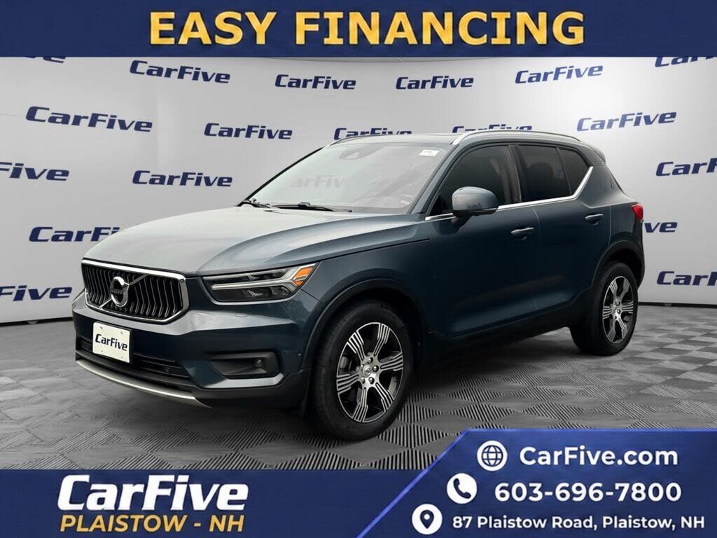 2020 VOLVO XC40