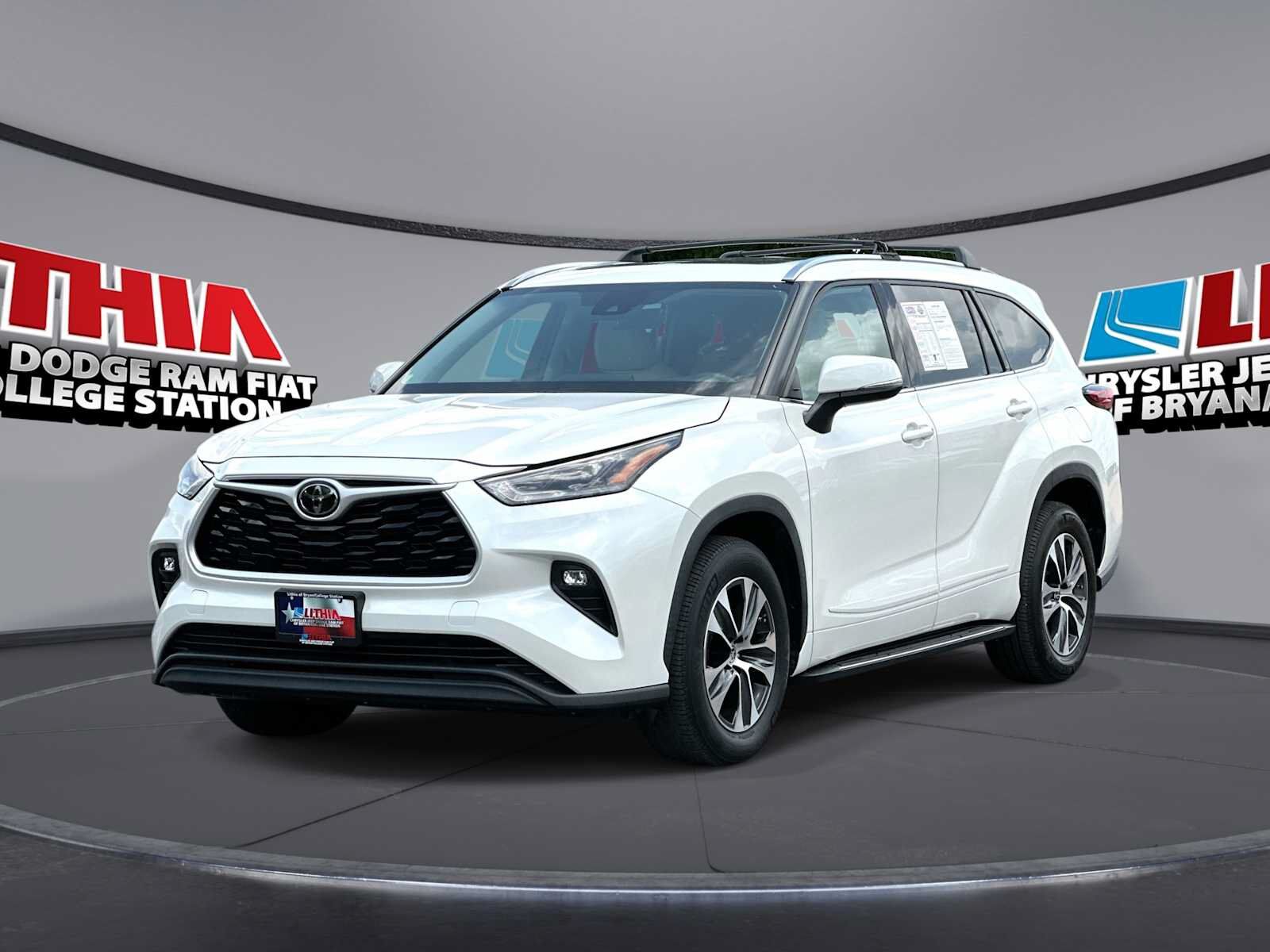 2021 TOYOTA Highlander